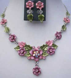 gorgeous necklace
